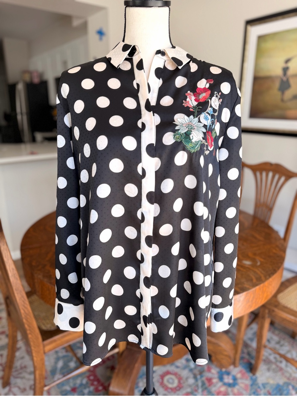 Chico’s Black White Polka Dot Embroidered Floral Button Front Blouse ChicoSize 2